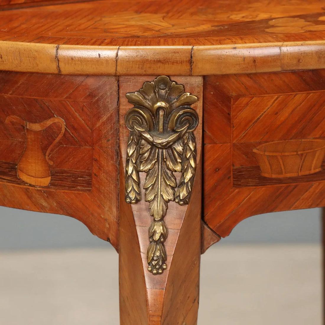 Writing Desk in Bois de Rose with Inlays - France Early 1900s