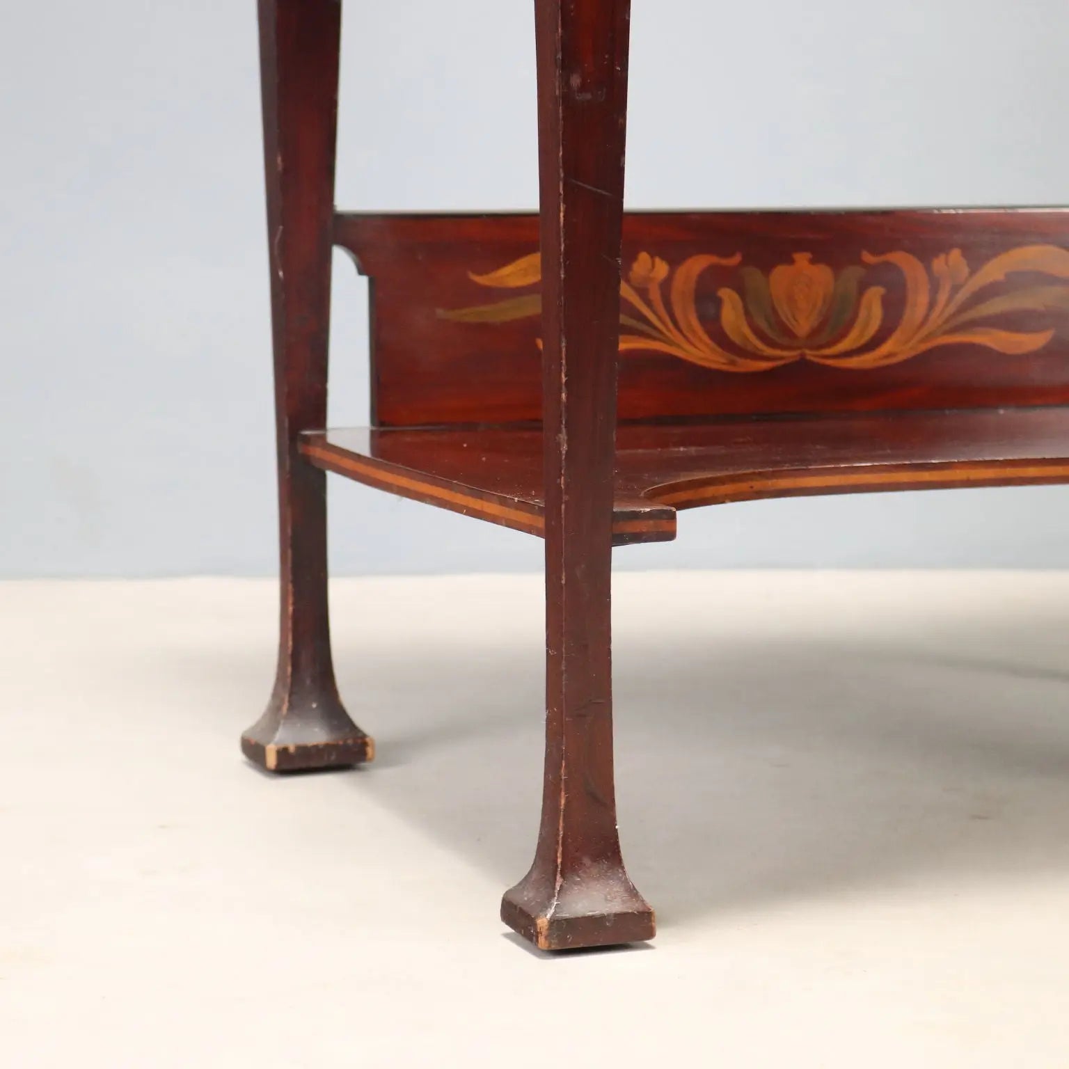 Arts and Crafts Desk in Mahogany and Maple