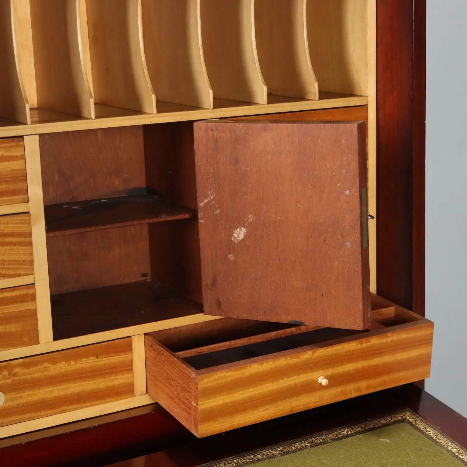 Arts and Crafts Desk in Mahogany and Maple