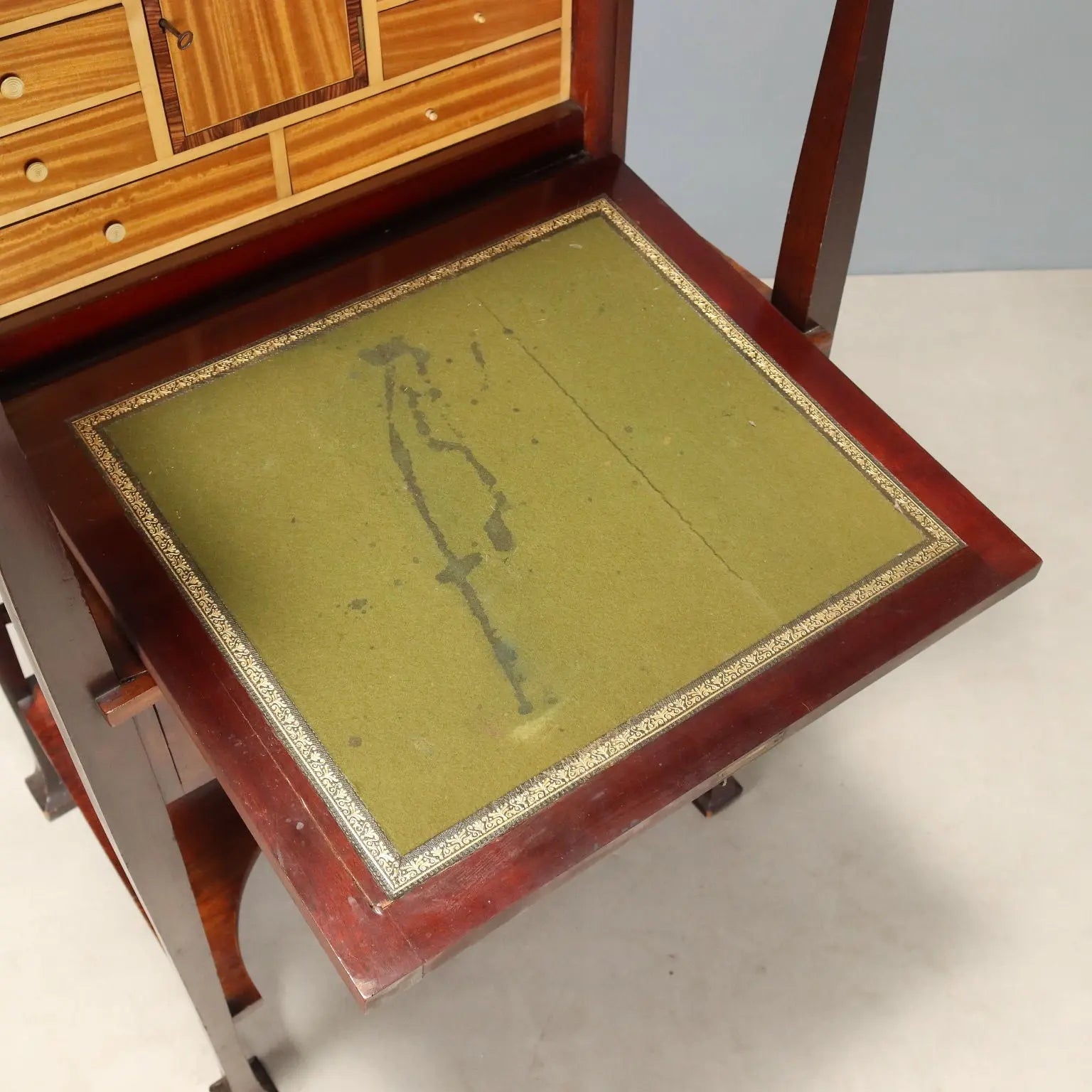 Arts and Crafts Desk in Mahogany and Maple