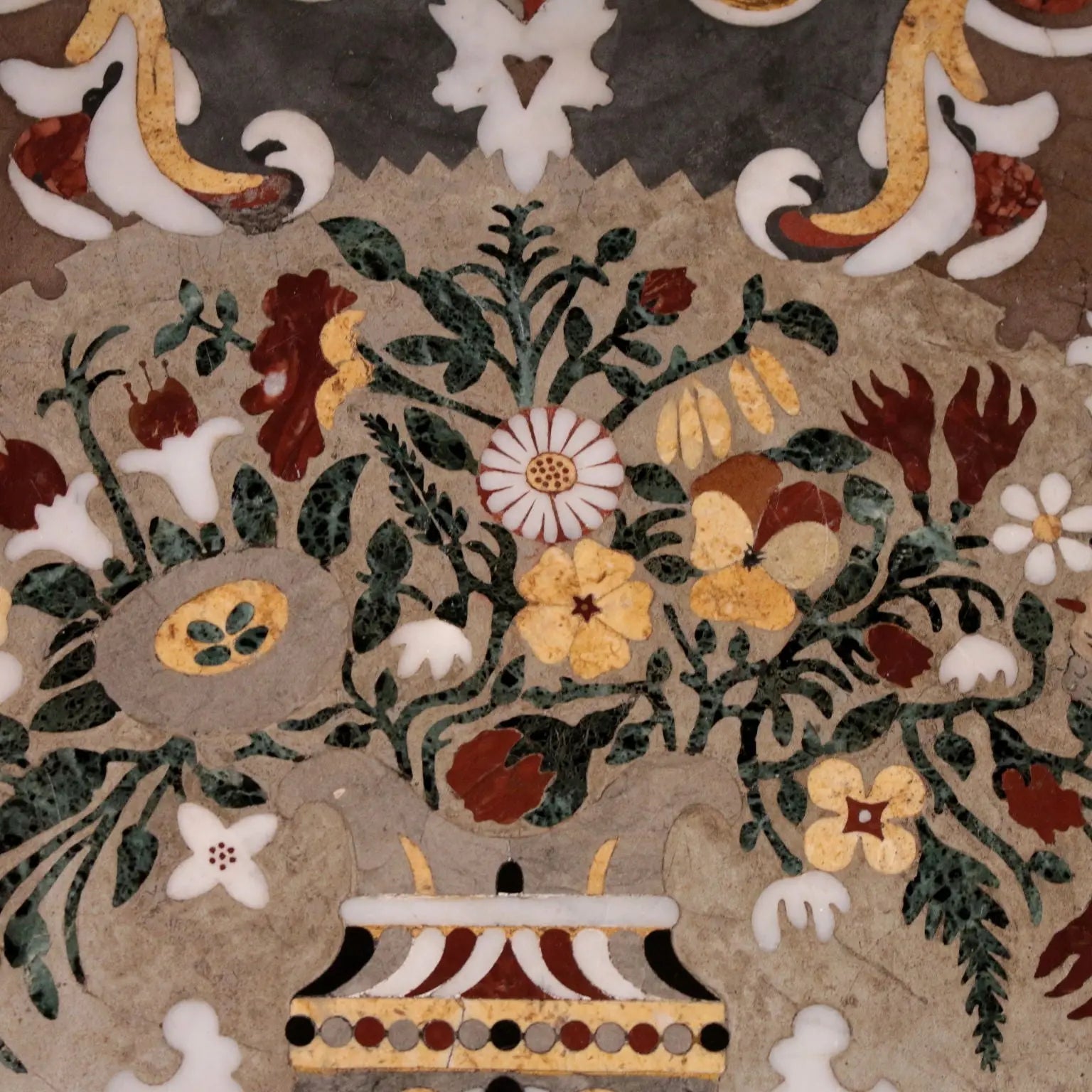 Neapolitan Table in Commesso Marble with Dove