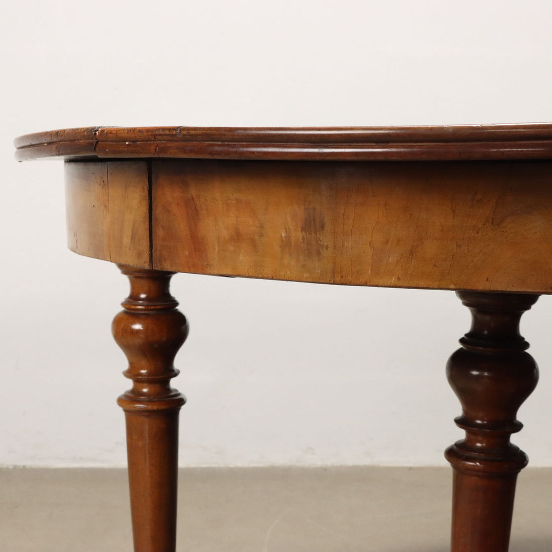  | Antiques  Tables