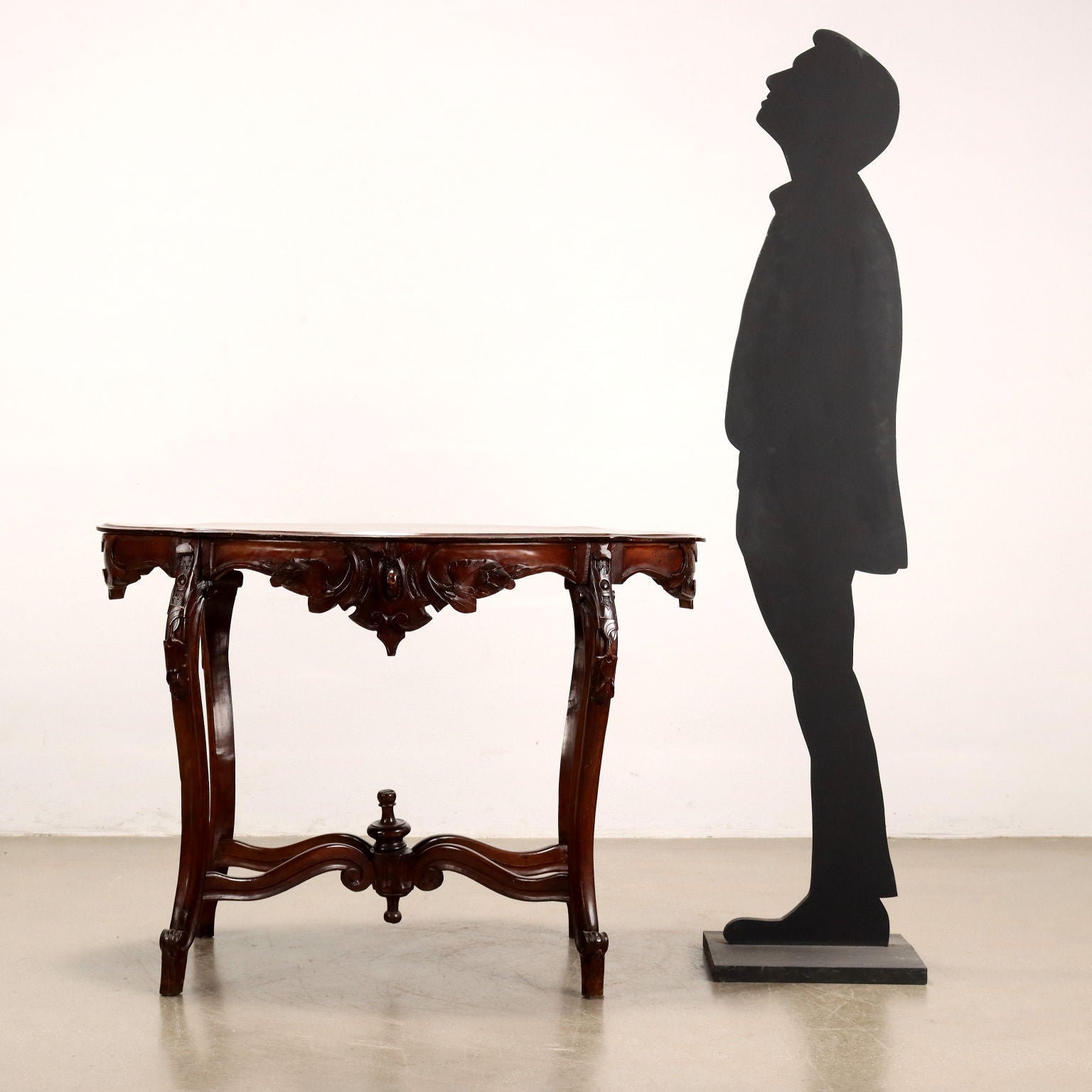 Antique Umbertino Table Walnut Italy XIX Century - Italy, Late XIX Century | Antiques  Tables