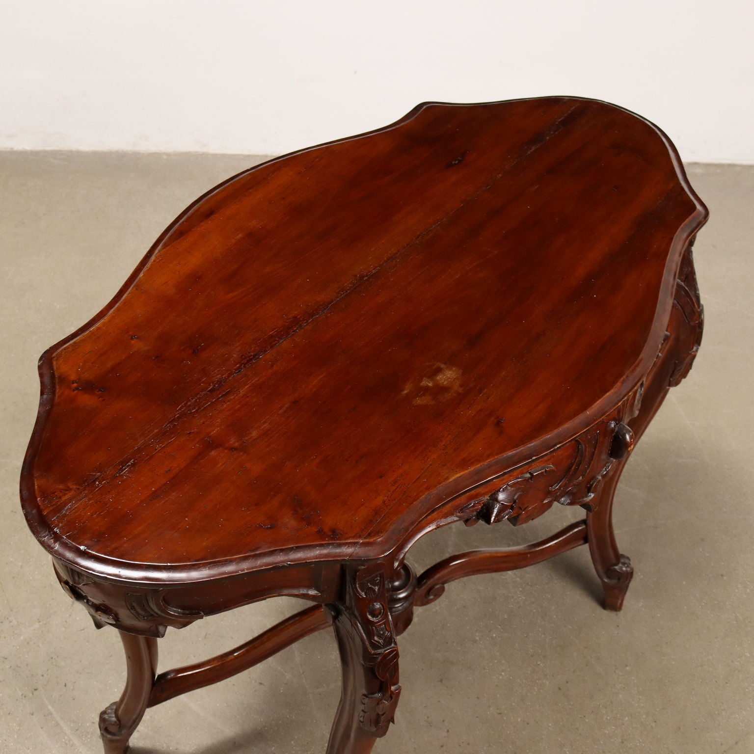 Antique Umbertino Table Walnut Italy XIX Century - Italy, Late XIX Century | Antiques  Tables
