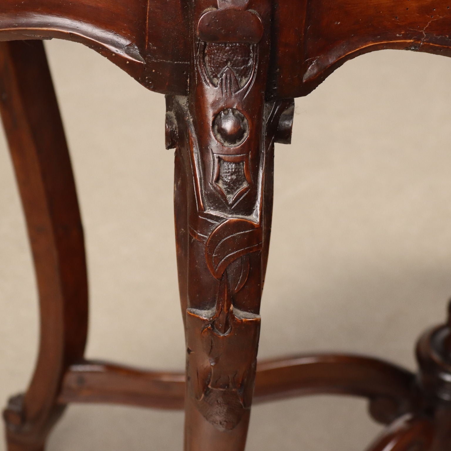 Antique Umbertino Table Walnut Italy XIX Century - Italy, Late XIX Century | Antiques  Tables