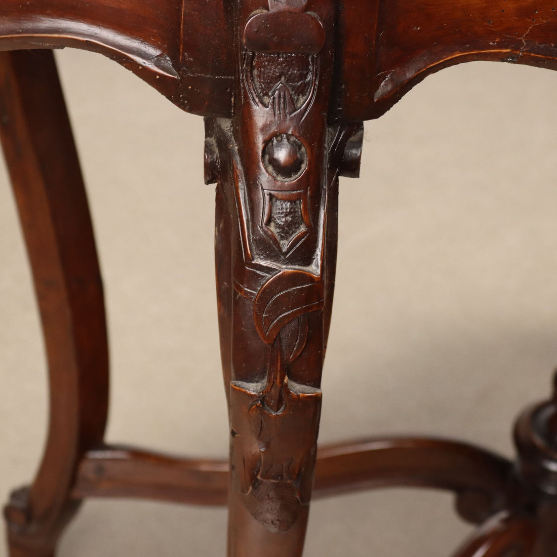 Antique Umbertino Table Walnut Italy XIX Century - Italy, Late XIX Century | Antiques  Tables