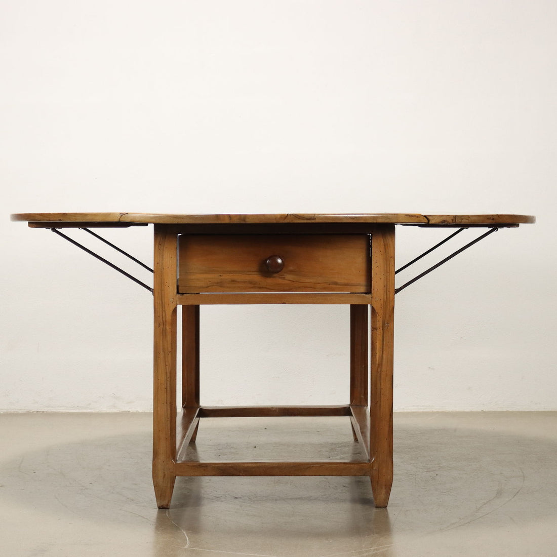  | Antiques  Tables