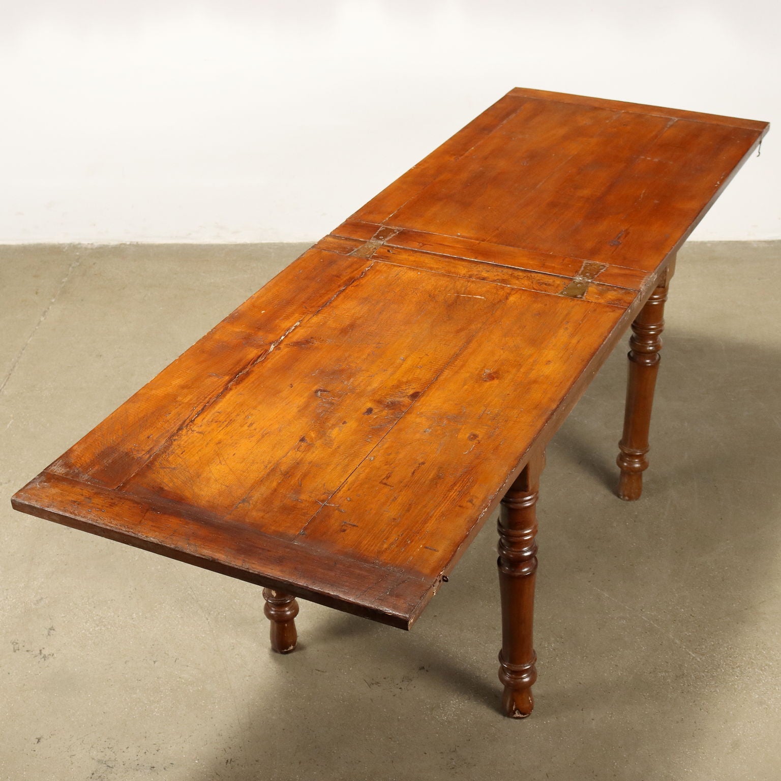  | Antiques  Tables