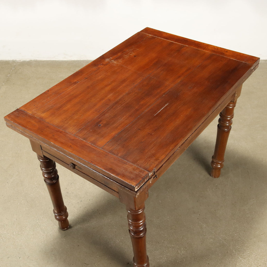  | Antiques  Tables
