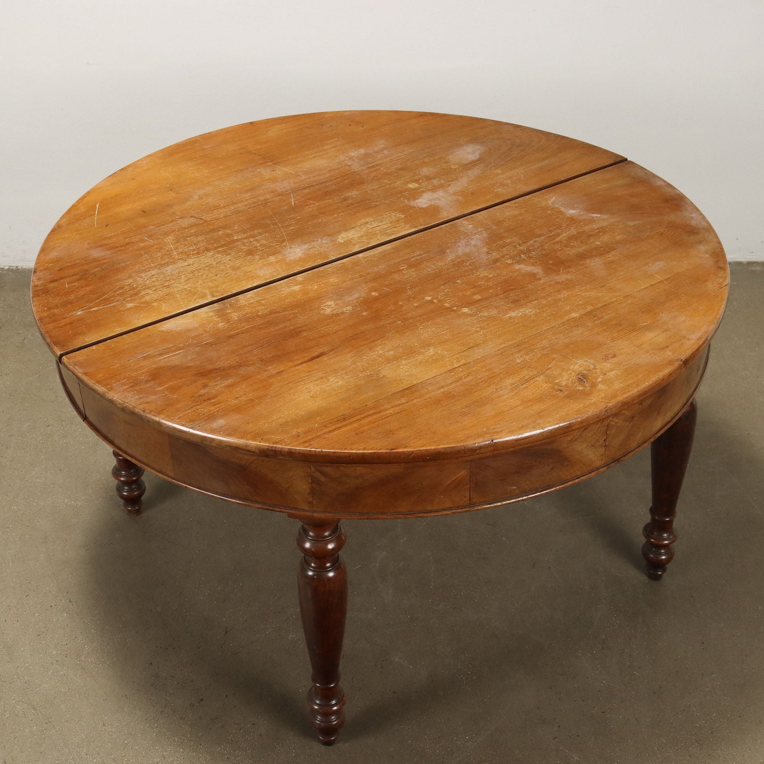  | Antiques  Tables