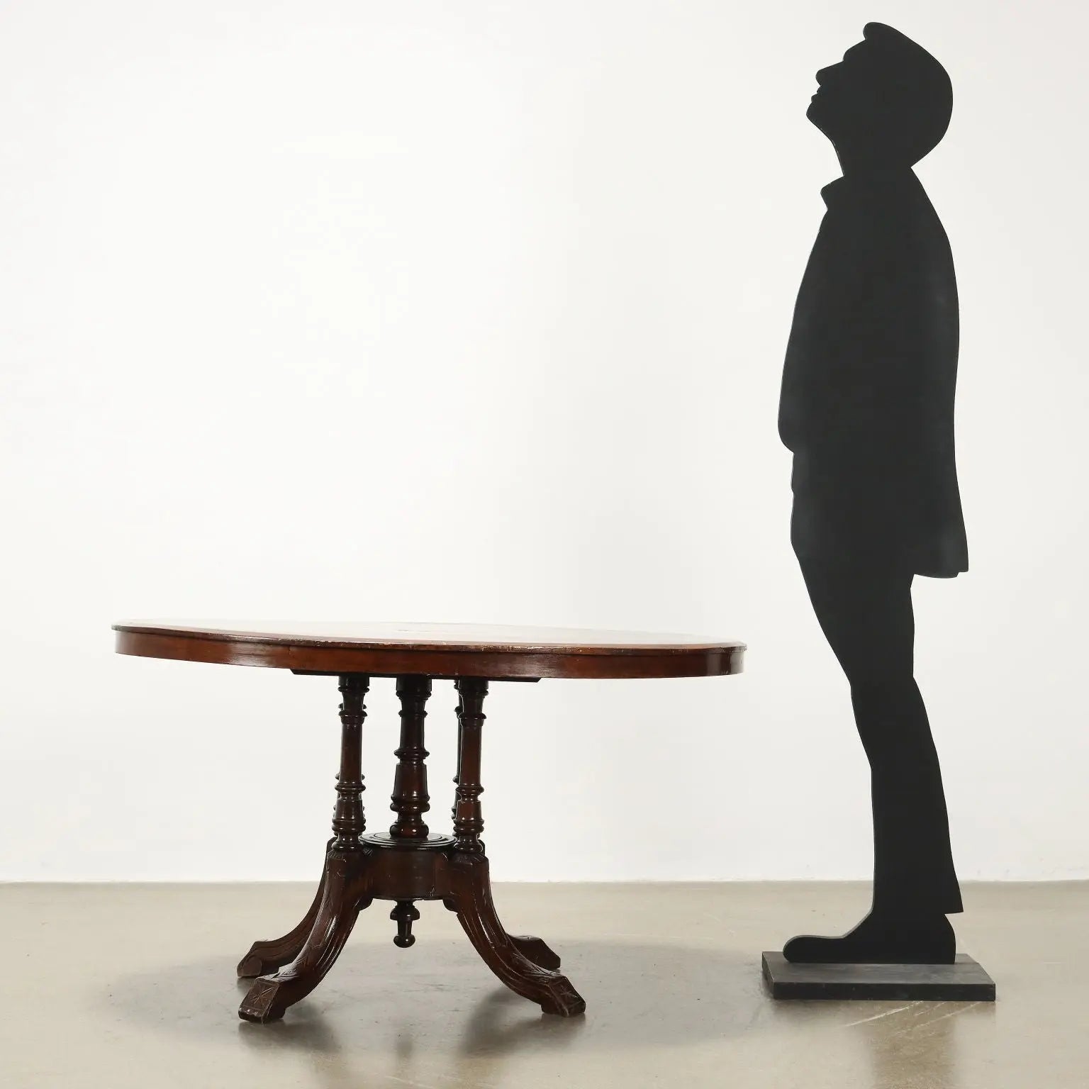 Antique Table Walnut Veneer Italy XIX Century - England, Late XIX Century | Antiques | Tables