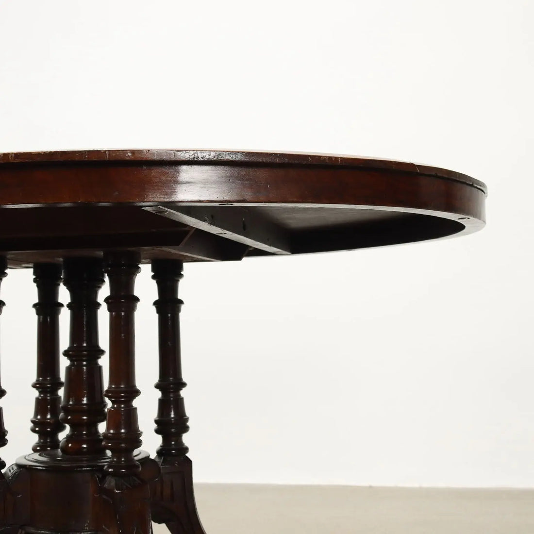 Antique Table Walnut Veneer Italy XIX Century - England, Late XIX Century | Antiques | Tables