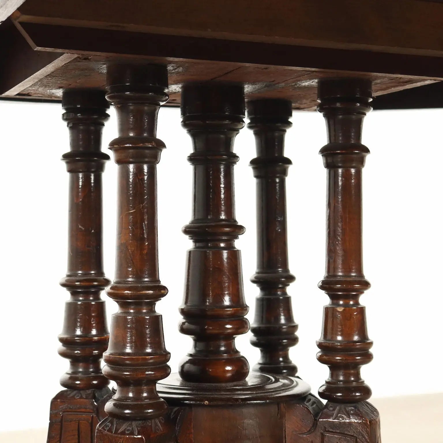 Antique Table Walnut Veneer Italy XIX Century - England, Late XIX Century | Antiques | Tables