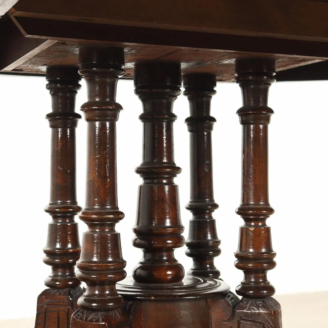 Antique Table Walnut Veneer Italy XIX Century - England, Late XIX Century | Antiques | Tables