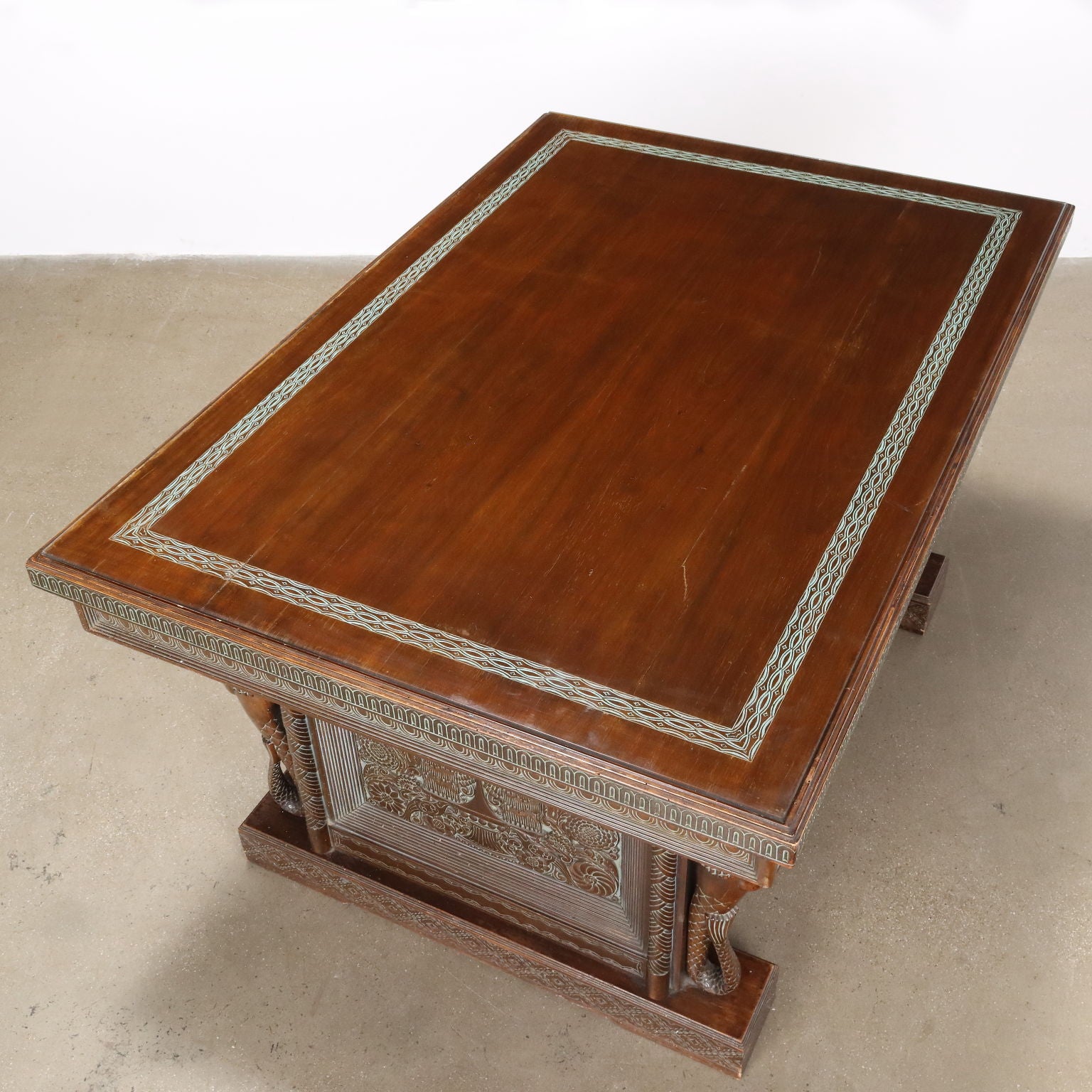  | Antiques  Tables