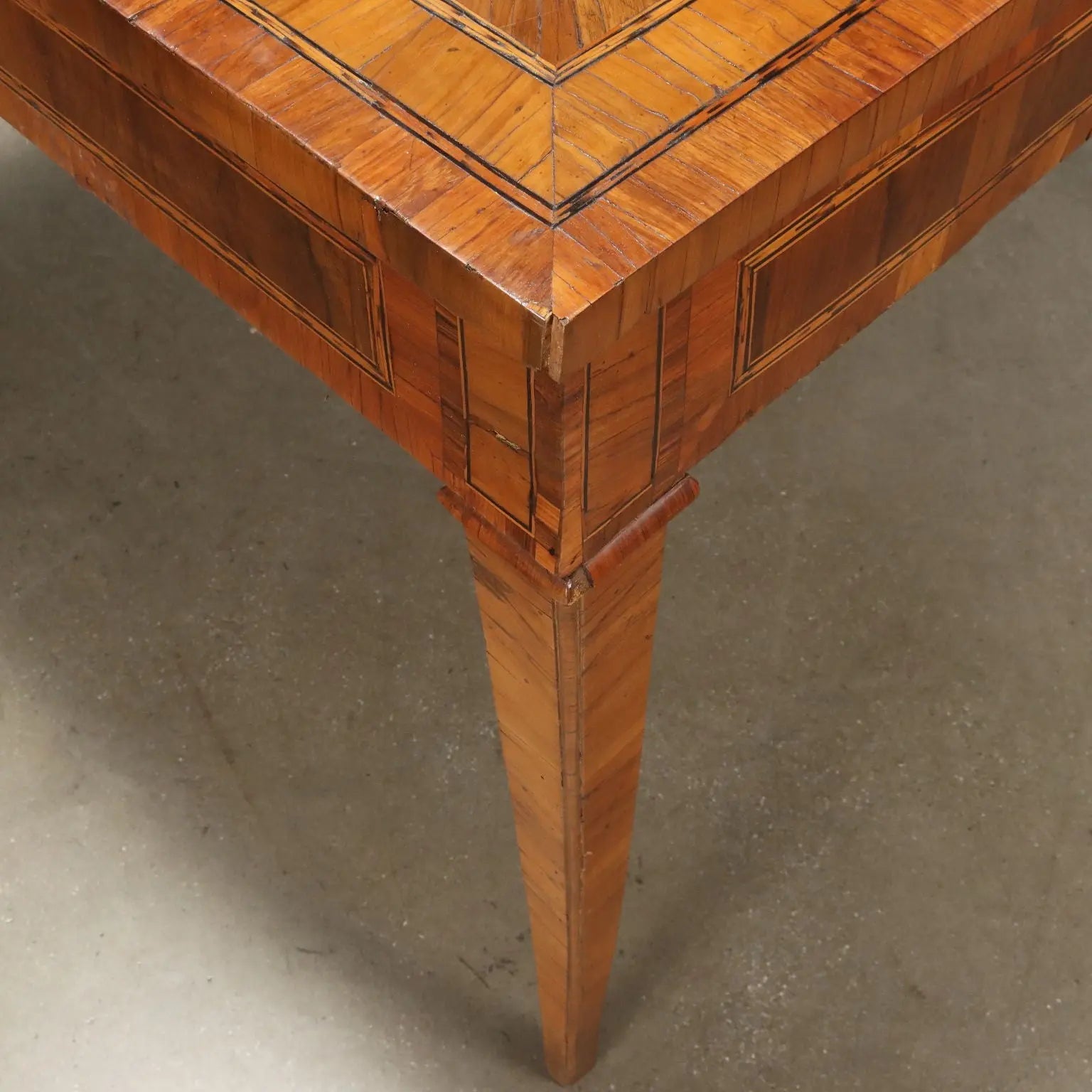 Antique Neo-Classical Table Inlays Decorations XVIII Century - Emilia Romagna, Late XVIII Century | Antiques | Tables