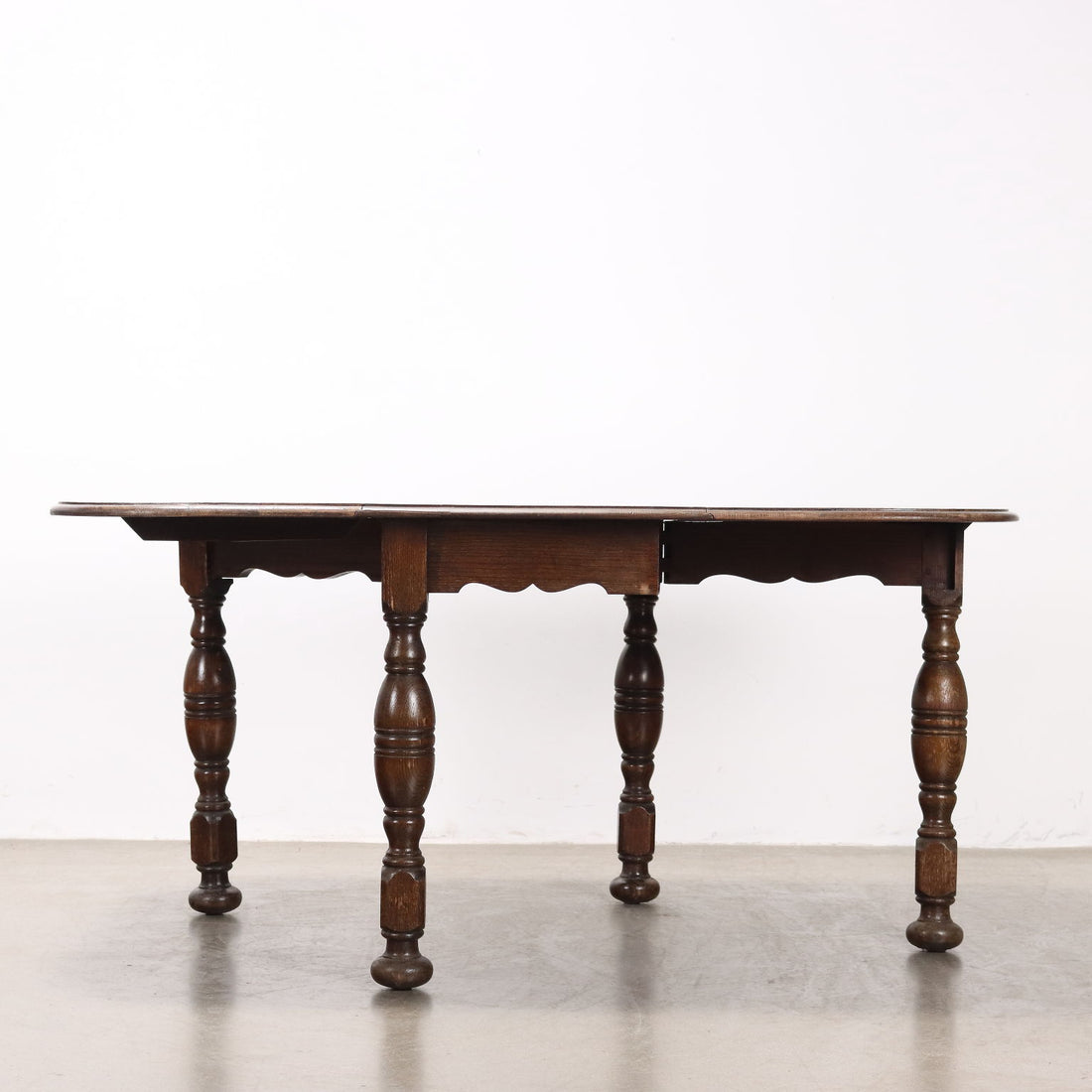  | Antiques  Tables