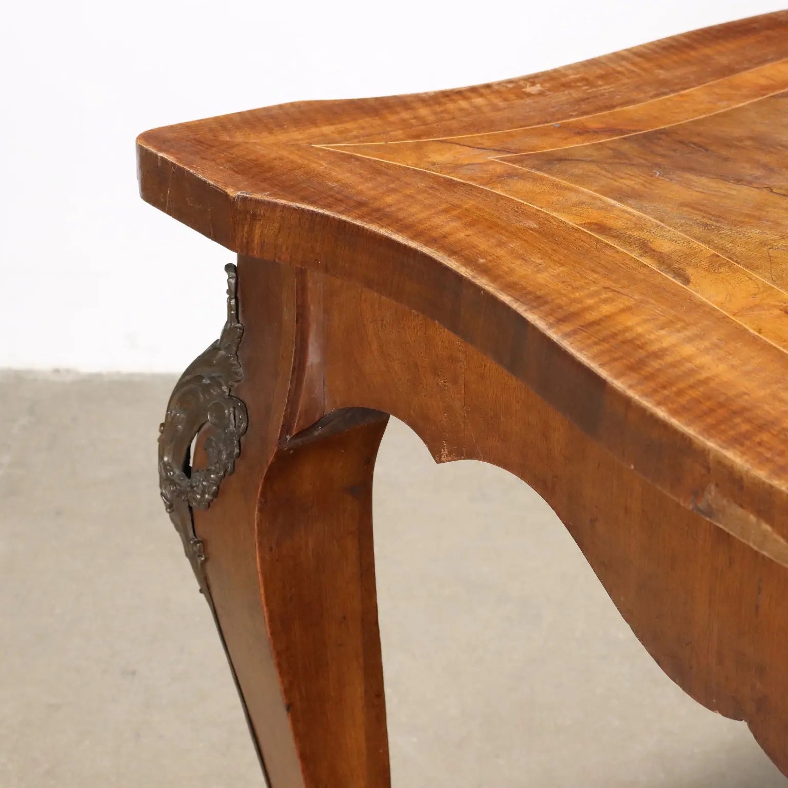 Extendable Chippendale Style Table in Mahogany