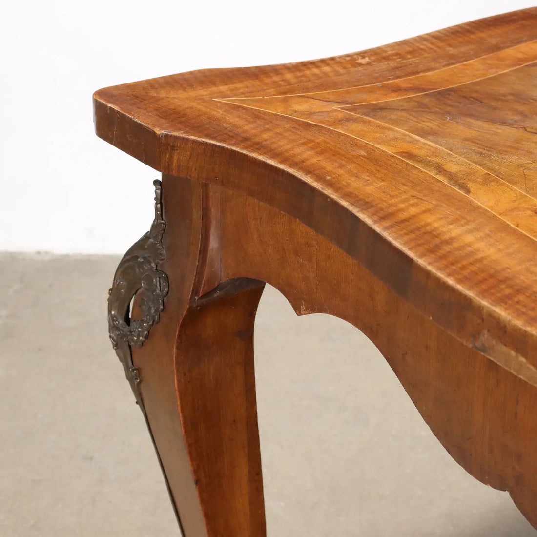 Extendable Chippendale Style Table in Mahogany