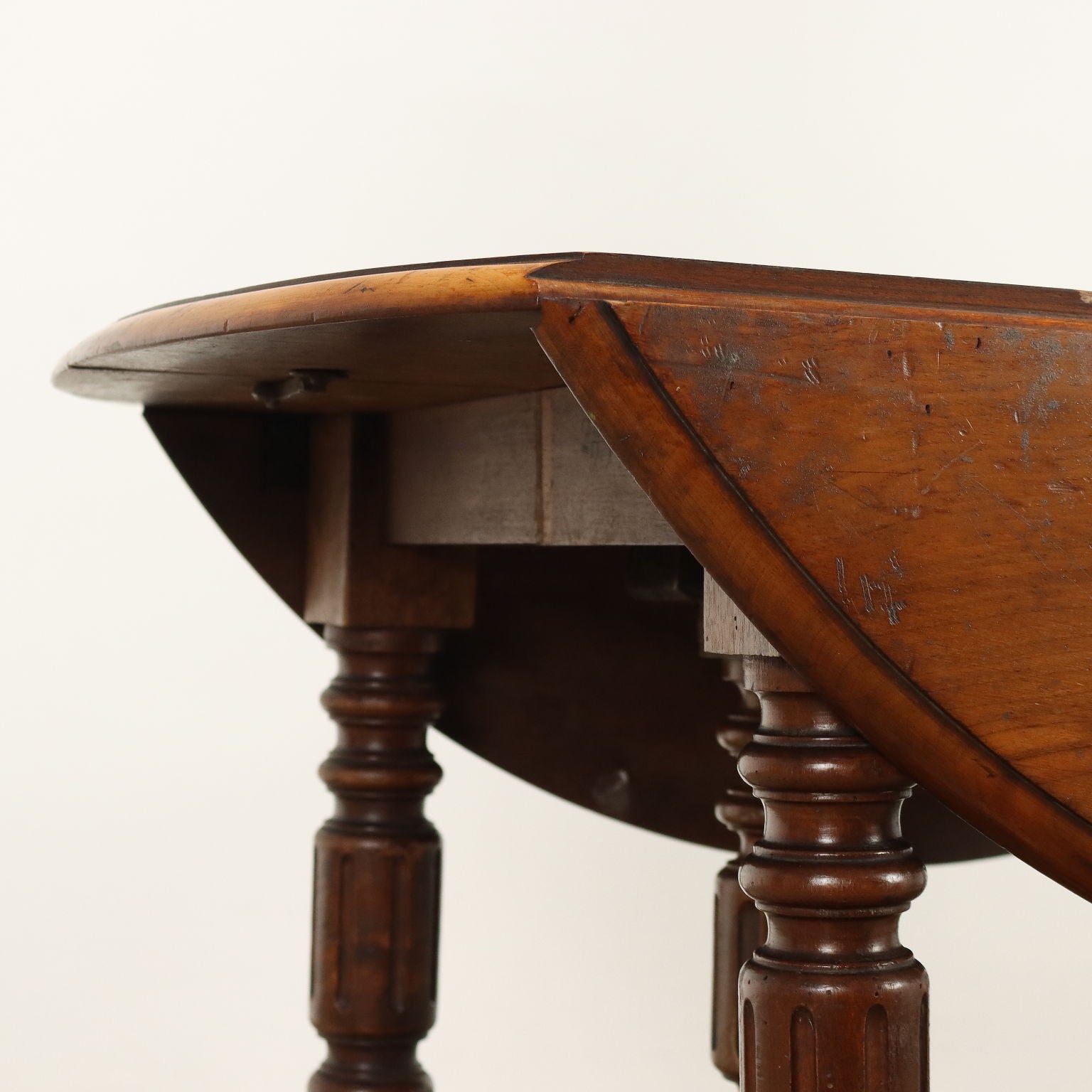  | Antiques  Tables