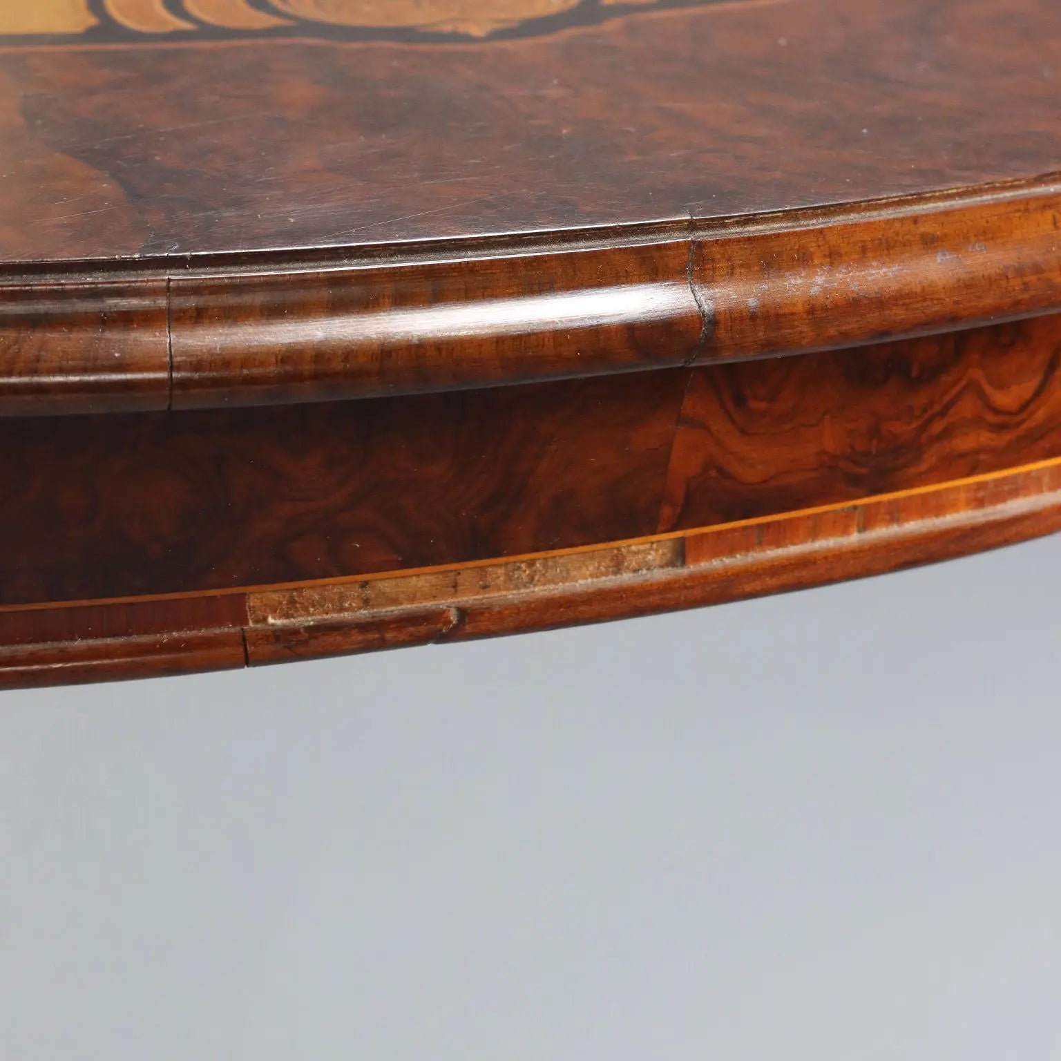 Mahogany Tilt-Top Table - England, 19th Century