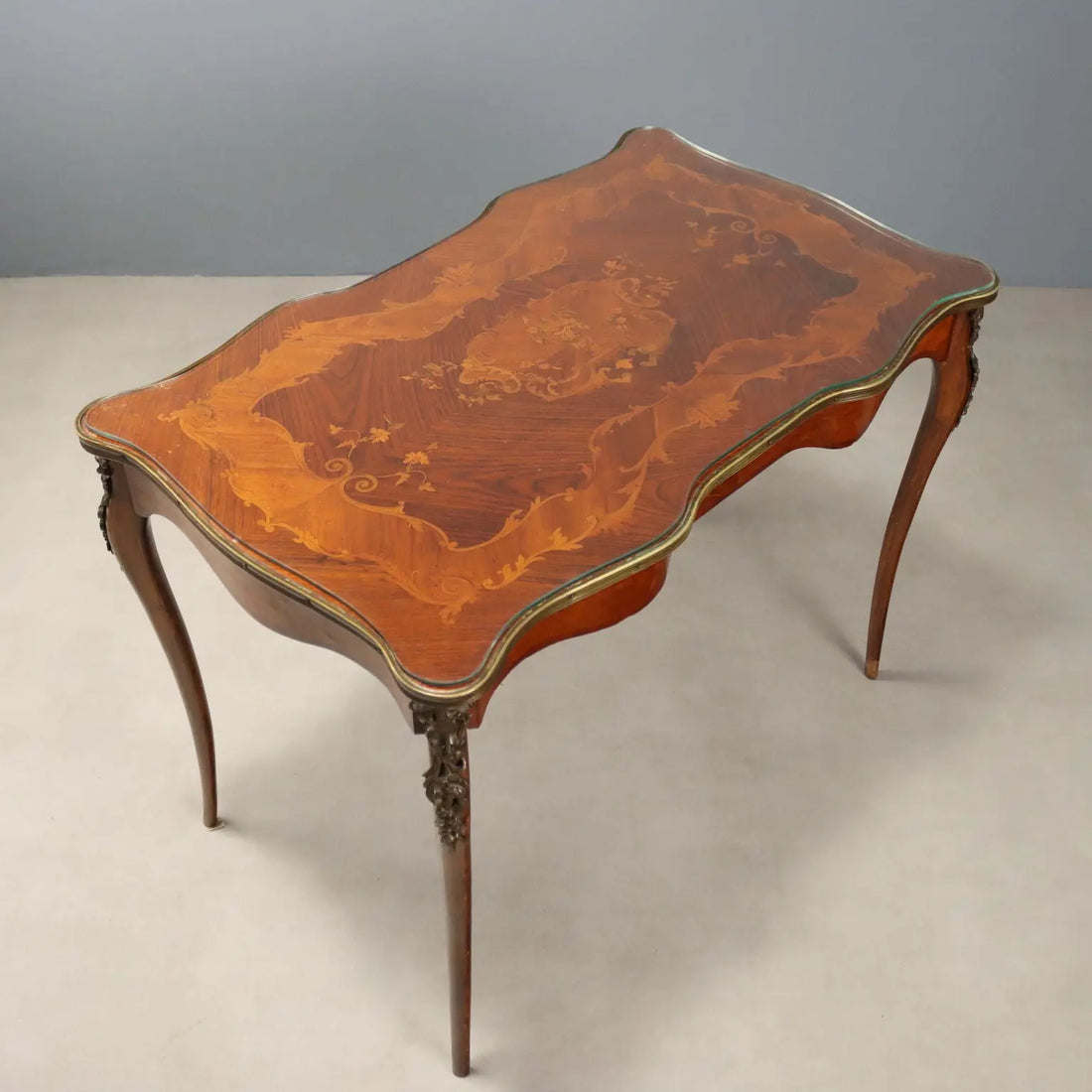 Small Antique Table Various Wood Essences United Kingdom XX Century
