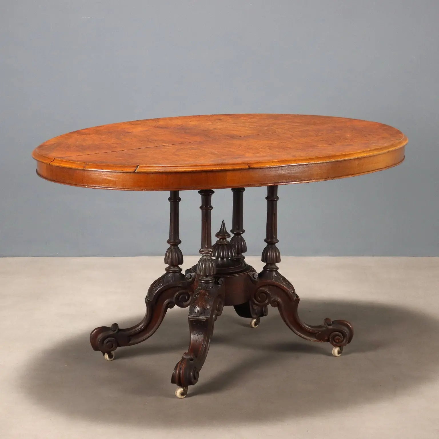 Antique Table Mahogany Mahogany Burl XIX Century - England, XIX Century | Antiques | Tables