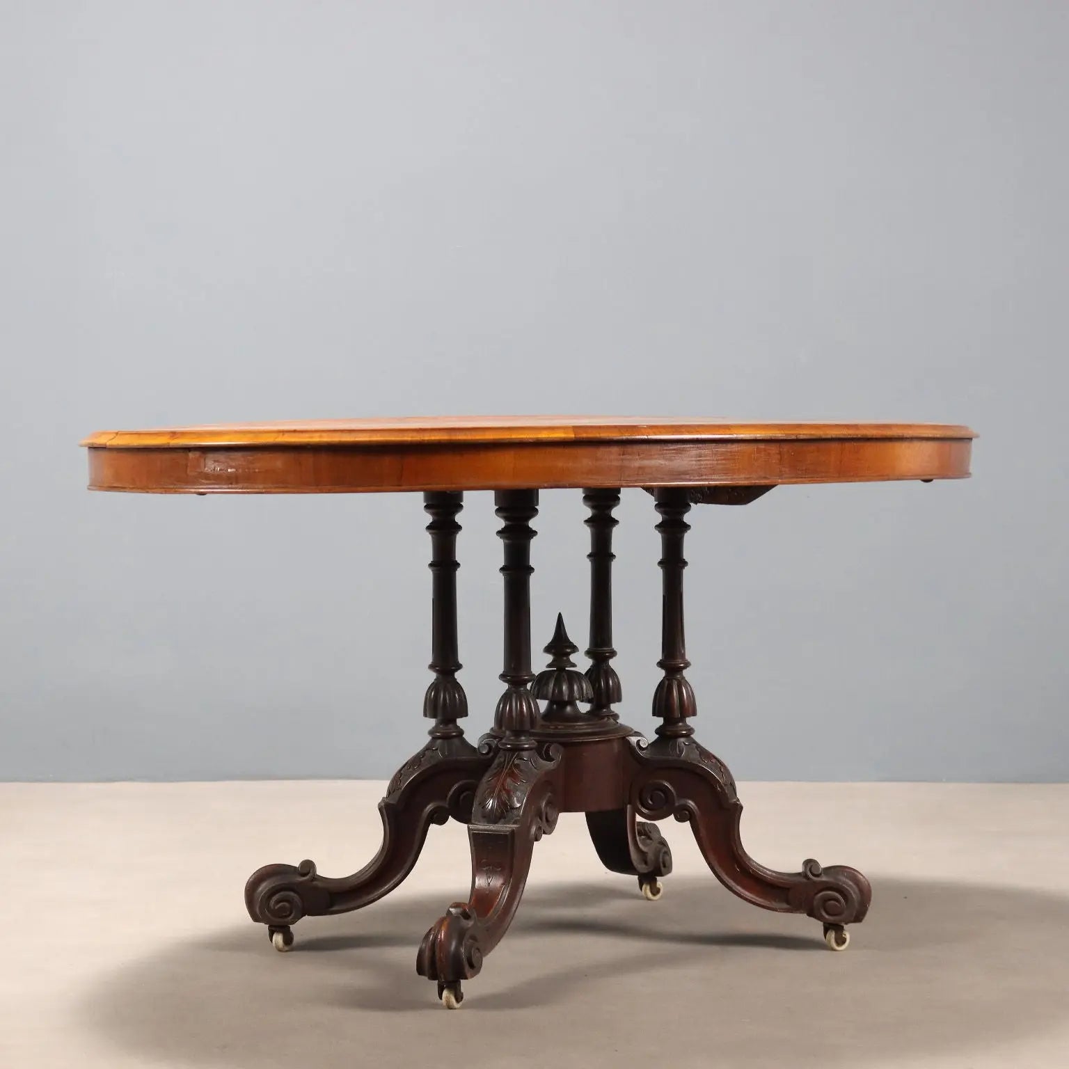Antique Table Mahogany Mahogany Burl XIX Century - England, XIX Century | Antiques | Tables