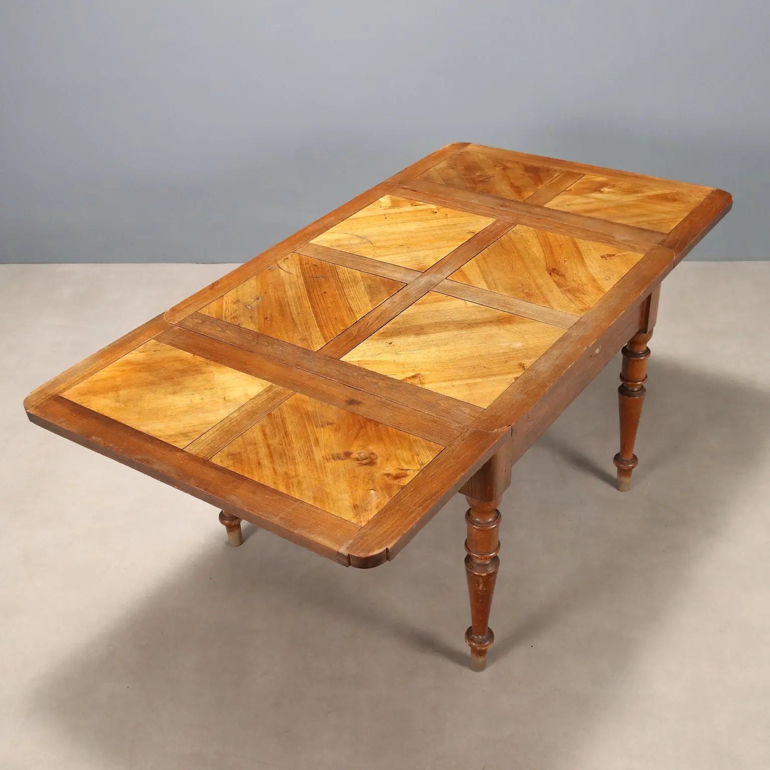 Antique Table Oak Walnut Poplar Extendable Europe XIX Century - Eastern Europe, XIX Century | Antiques | Tables