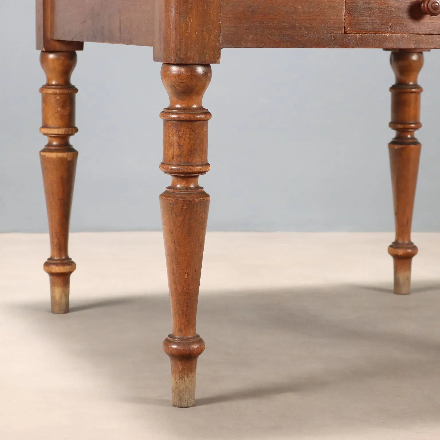 Antique Table Oak Walnut Poplar Extendable Europe XIX Century - Eastern Europe, XIX Century | Antiques | Tables