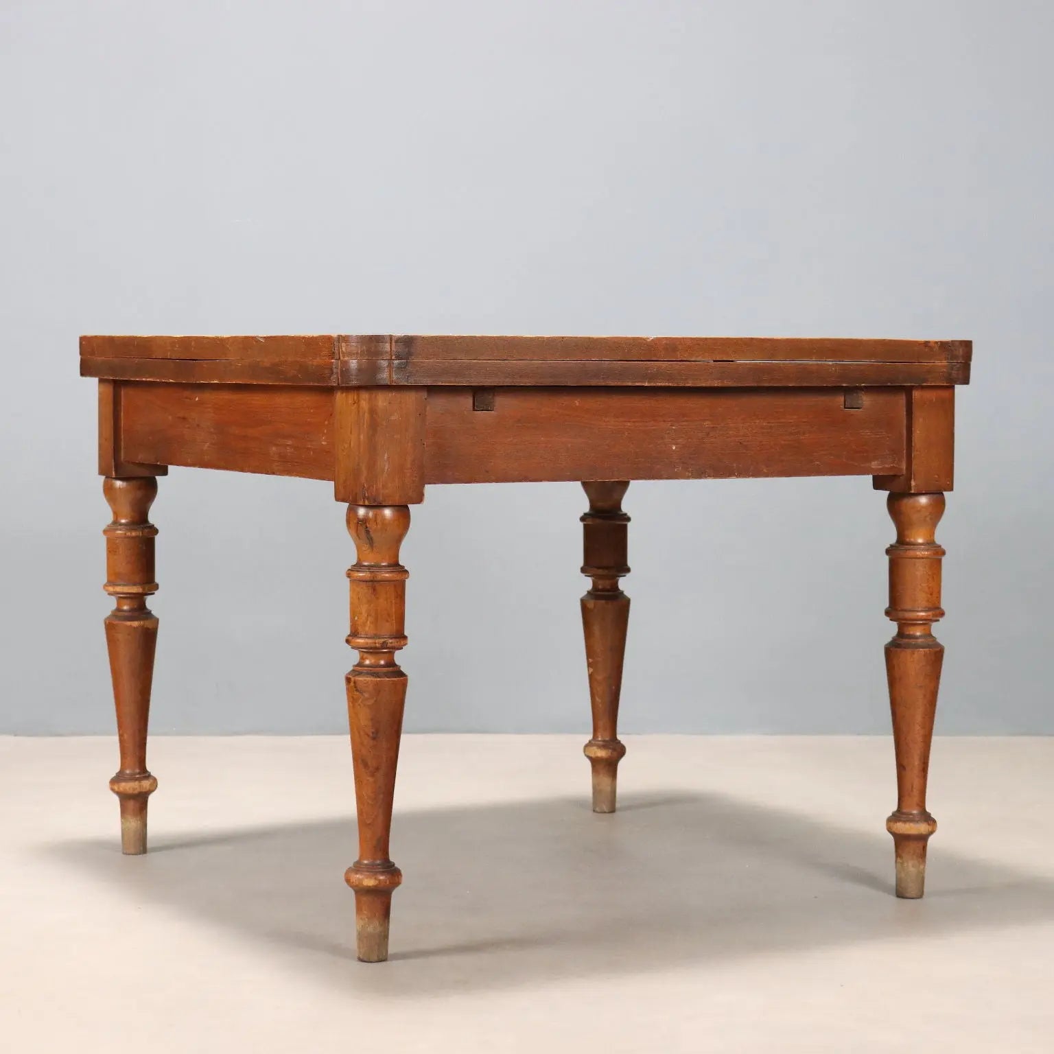 Antique Table Oak Walnut Poplar Extendable Europe XIX Century - Eastern Europe, XIX Century | Antiques | Tables