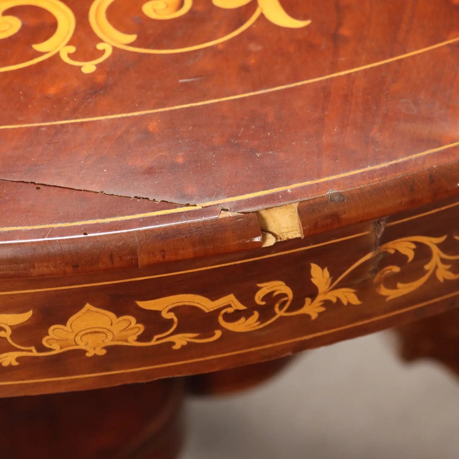 Carlo X Mahogany Table with Inlays - Italy, 19th Century