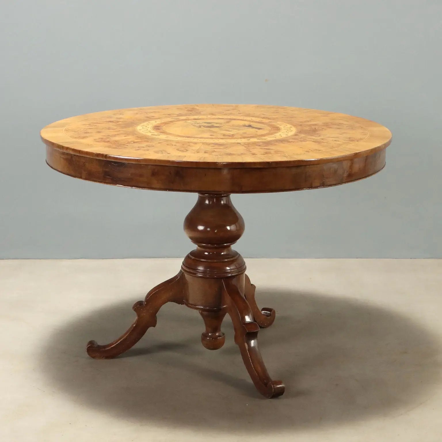 Round Walnut Table with Inlay, 19th Century