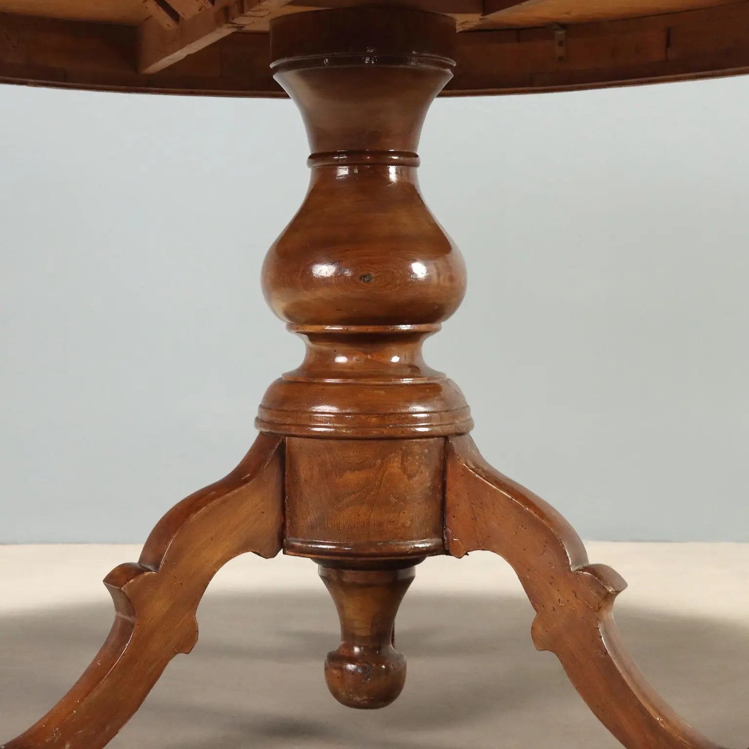 Round Walnut Table with Inlay, 19th Century