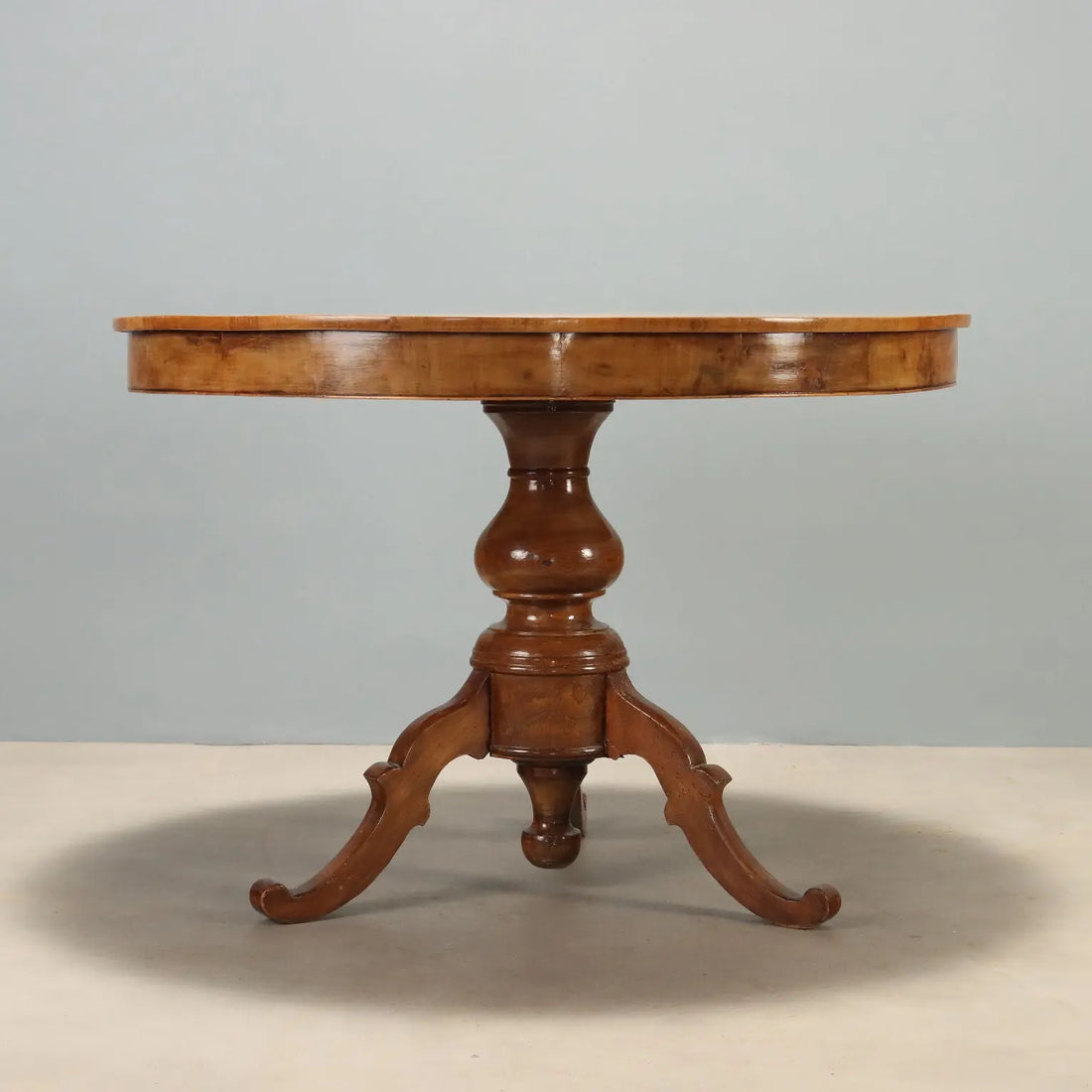 Round Walnut Table with Inlay, 19th Century