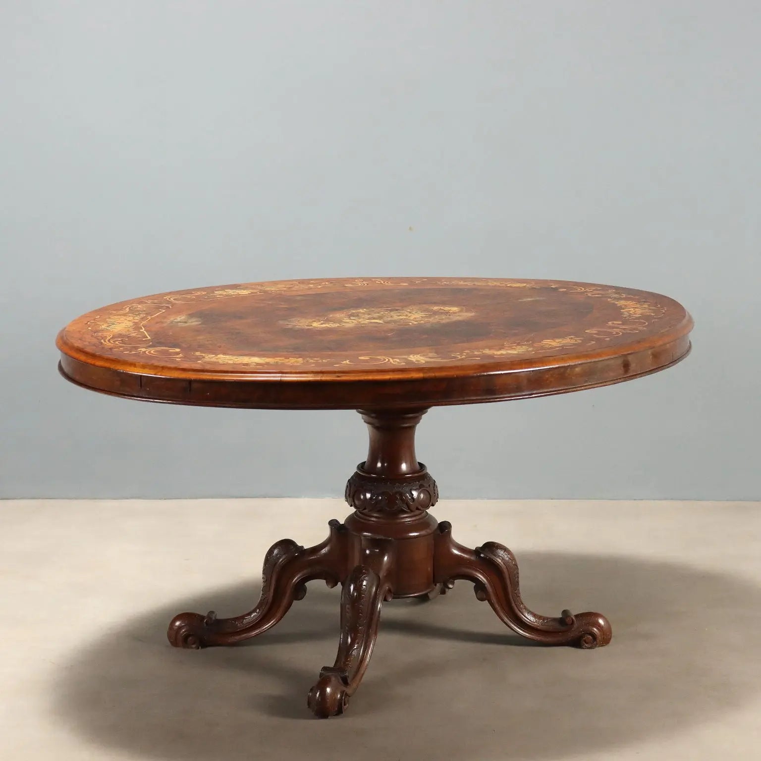 Inlaid Mahogany Tilt-Top Table, England 1800s