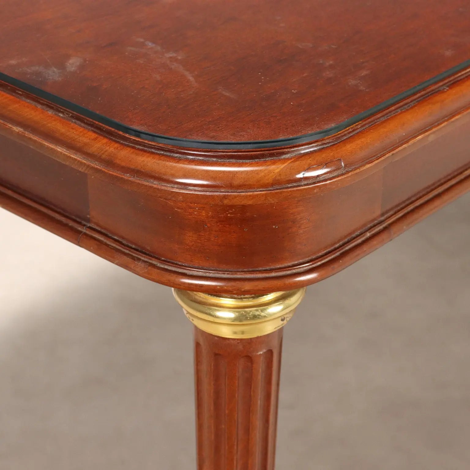 Antique Table Mahogany Gilded Bronze Glass United Kingdom '900 - England, Early XX Century | Antiques | Tables