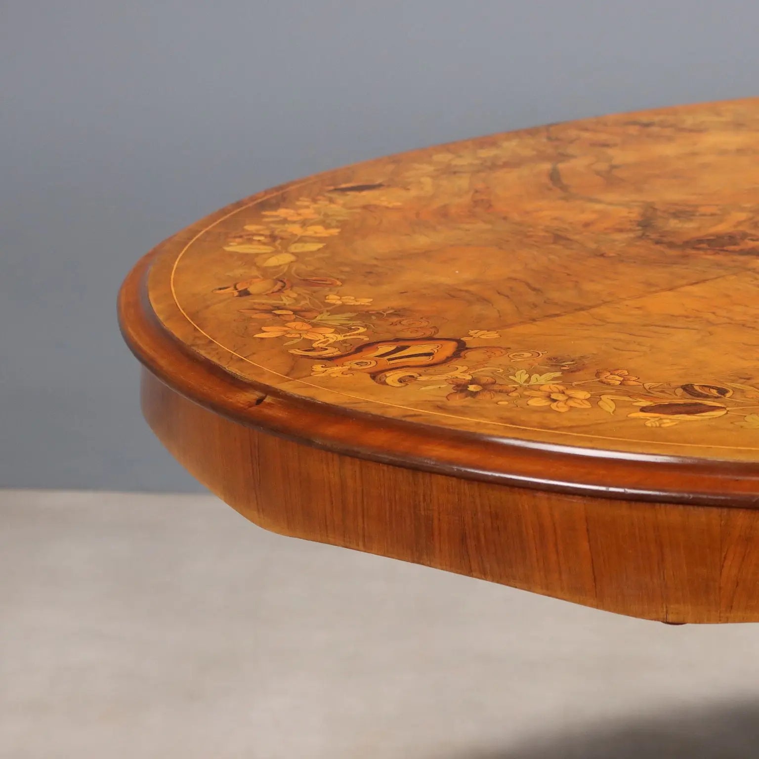 Antique Table Oval Top Mahogany Burl Inlays United Kingdom '800