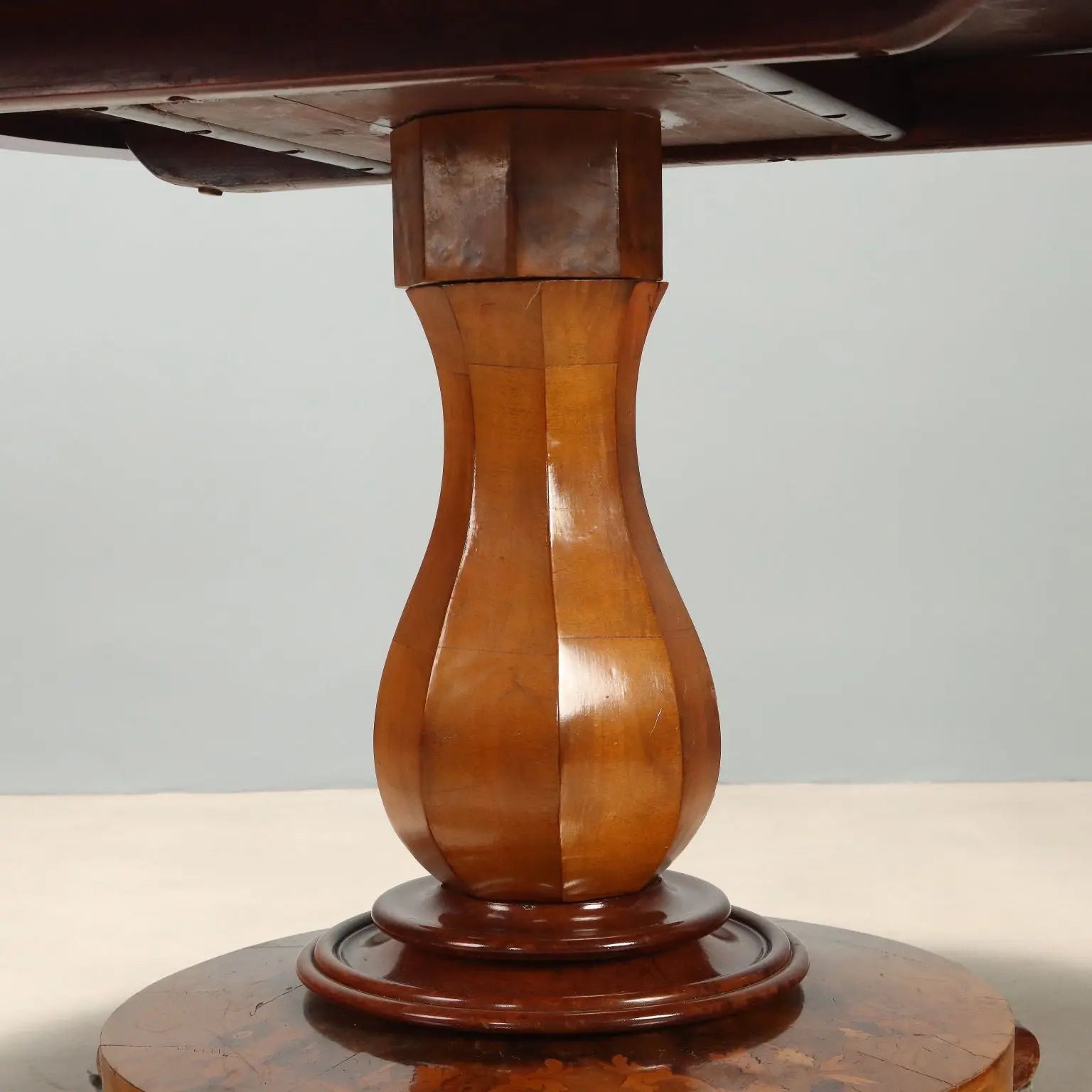 Antique Table Walnut Burl Mahogany Inlays Netherlands XX Century