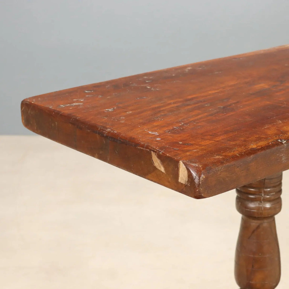 Antique Table Walnut Shaped Feet Italy XX Century