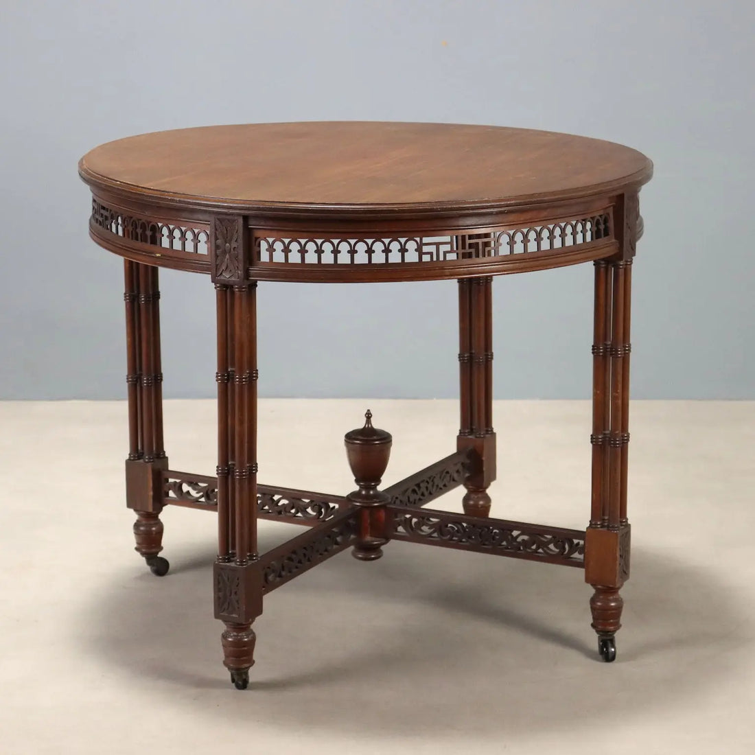 Round Mahogany Table England Early 20th Century