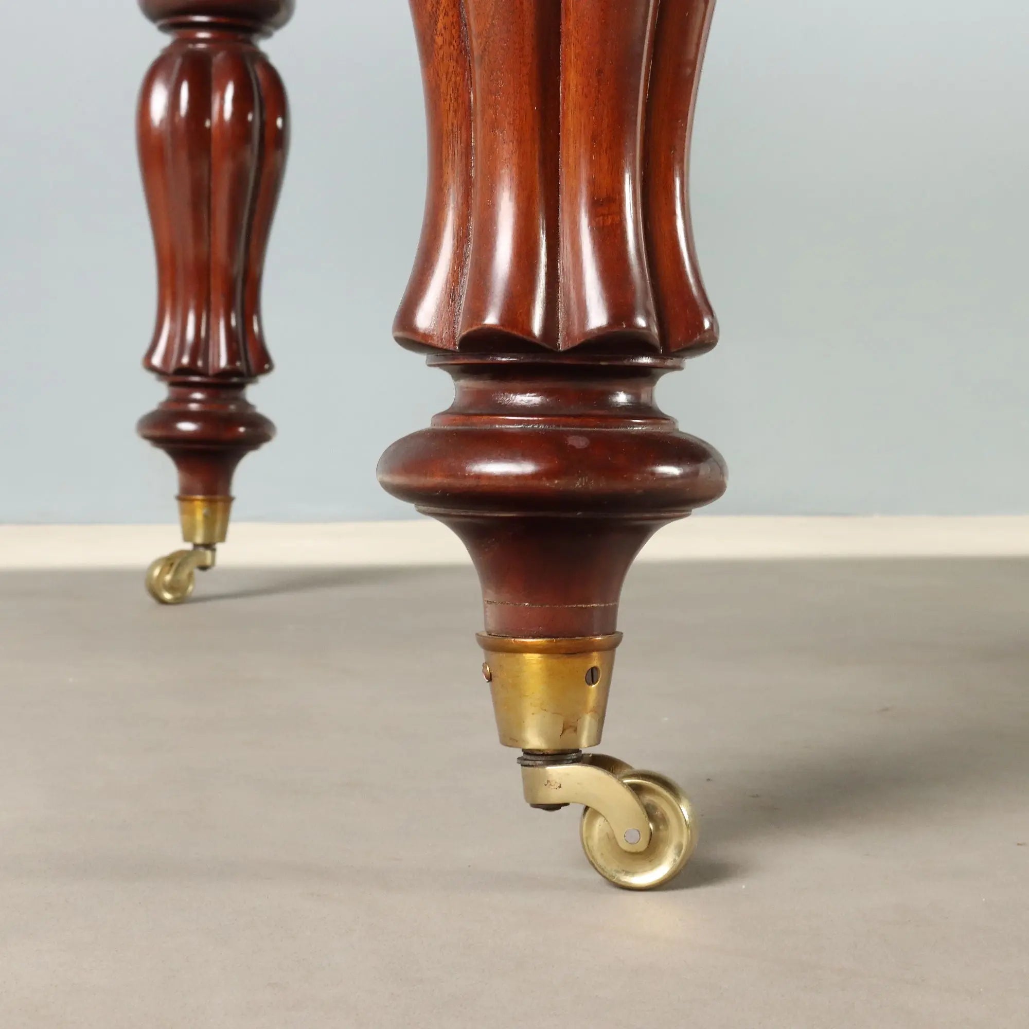 Antique Table Victorian Style Mahogany United Kingdom XX Century