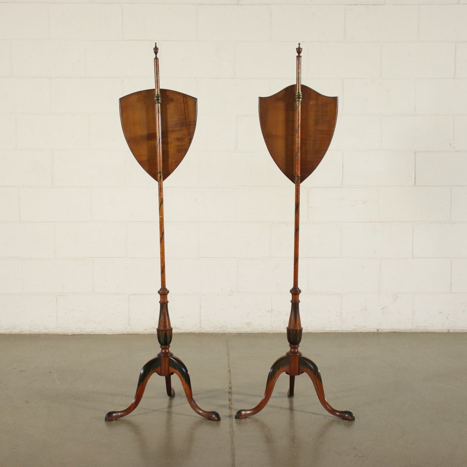  | Antiques  Side & Coffee Tables