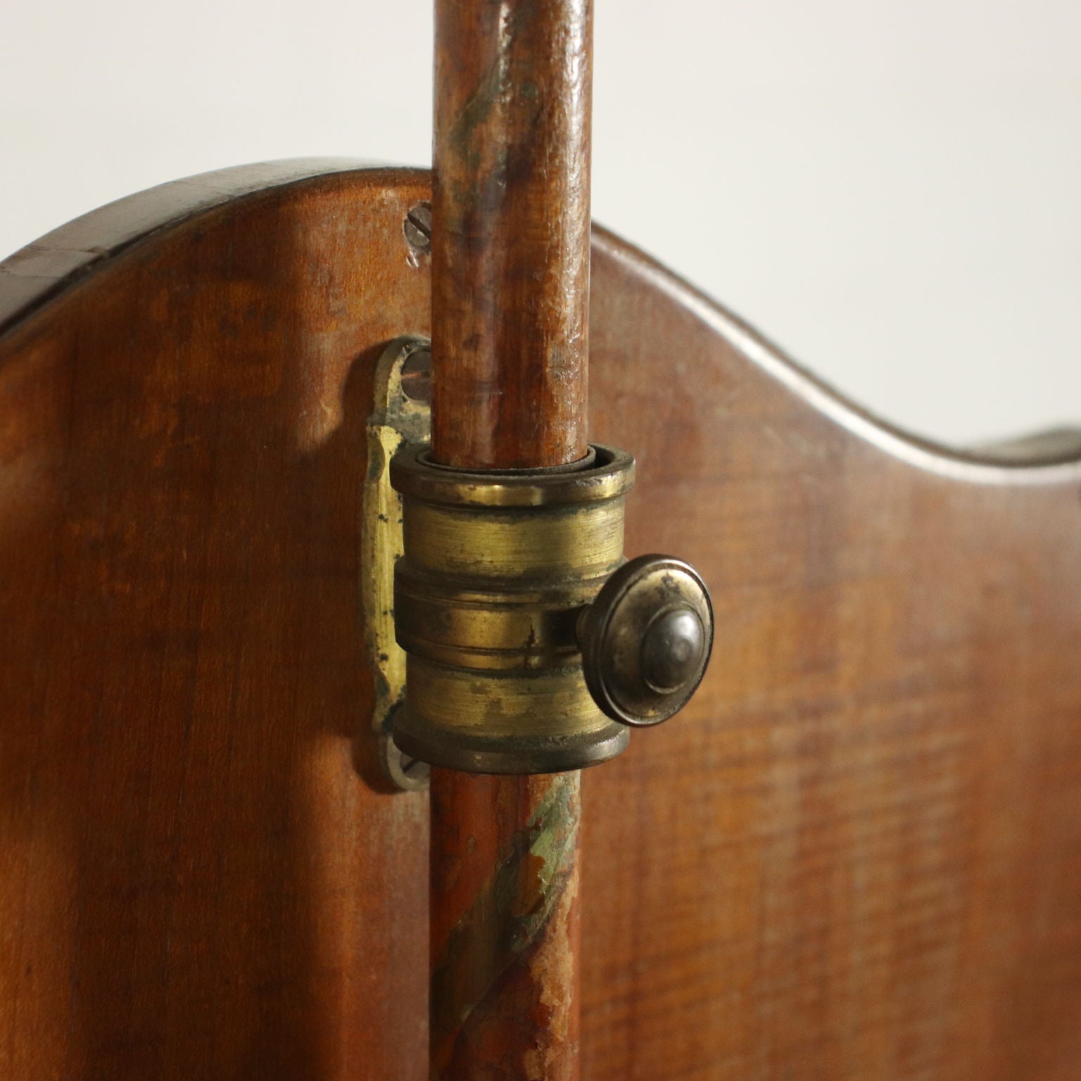  | Antiques  Side & Coffee Tables