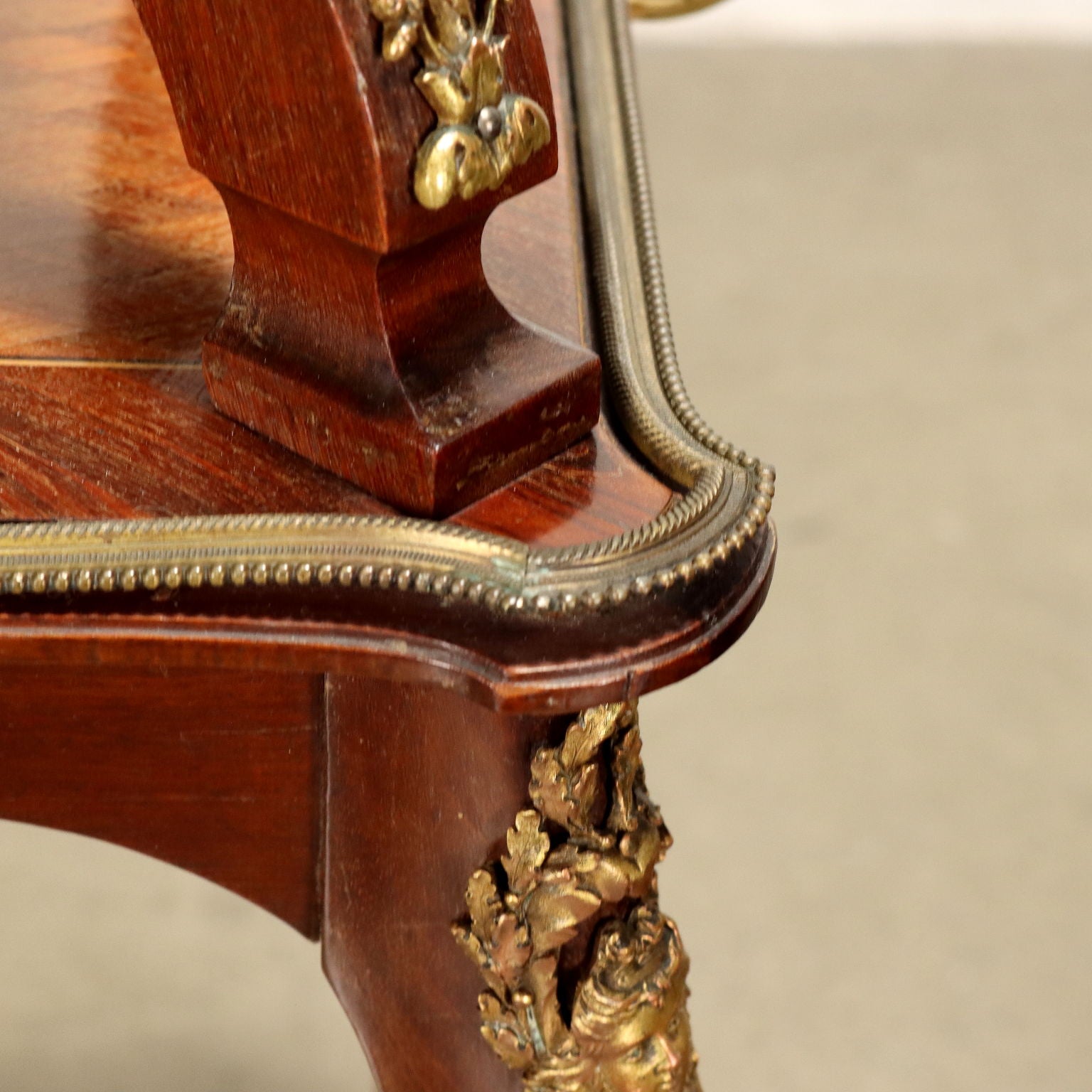  | Antiques  Side & Coffee Tables