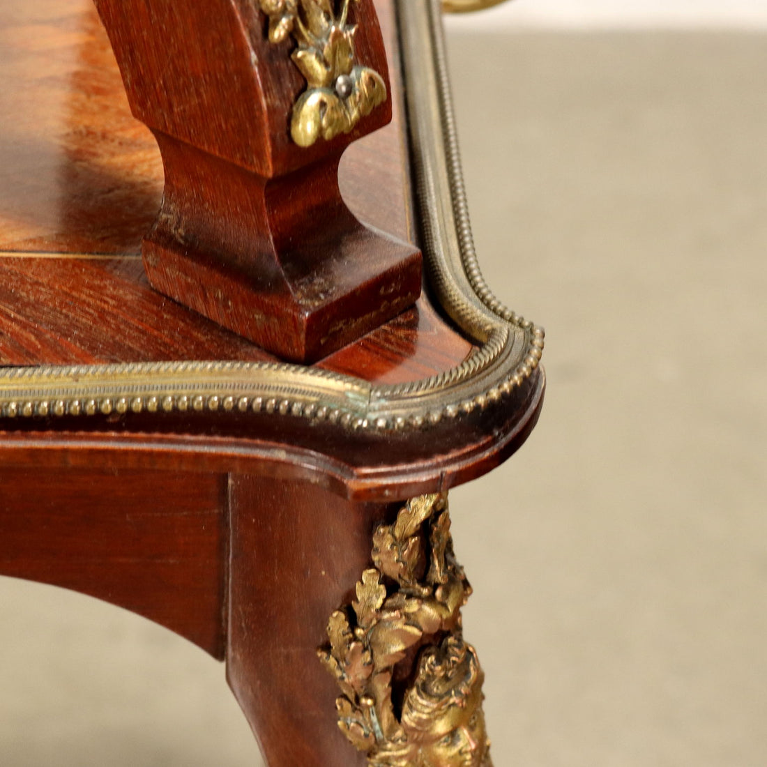  | Antiques  Side & Coffee Tables