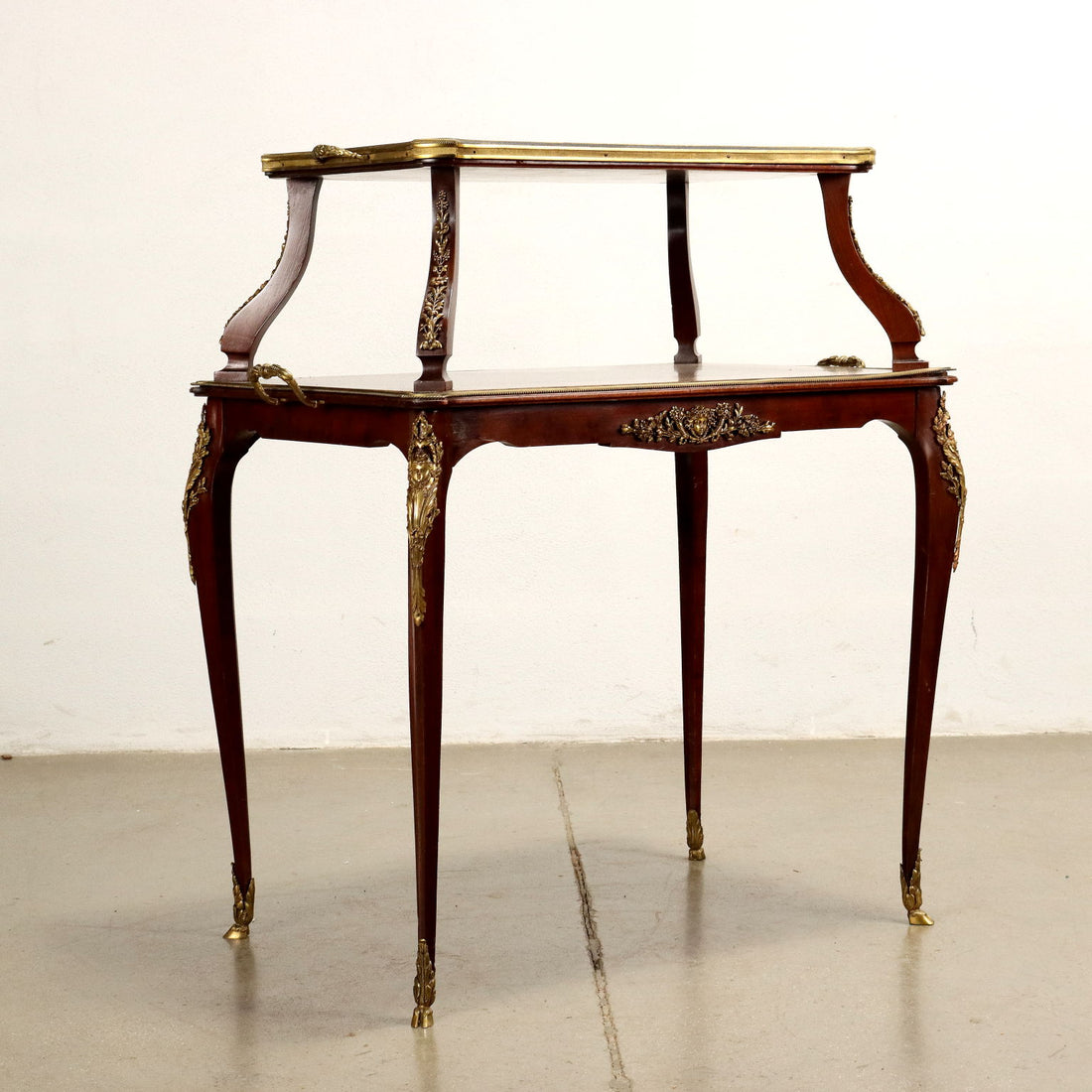  | Antiques  Side & Coffee Tables