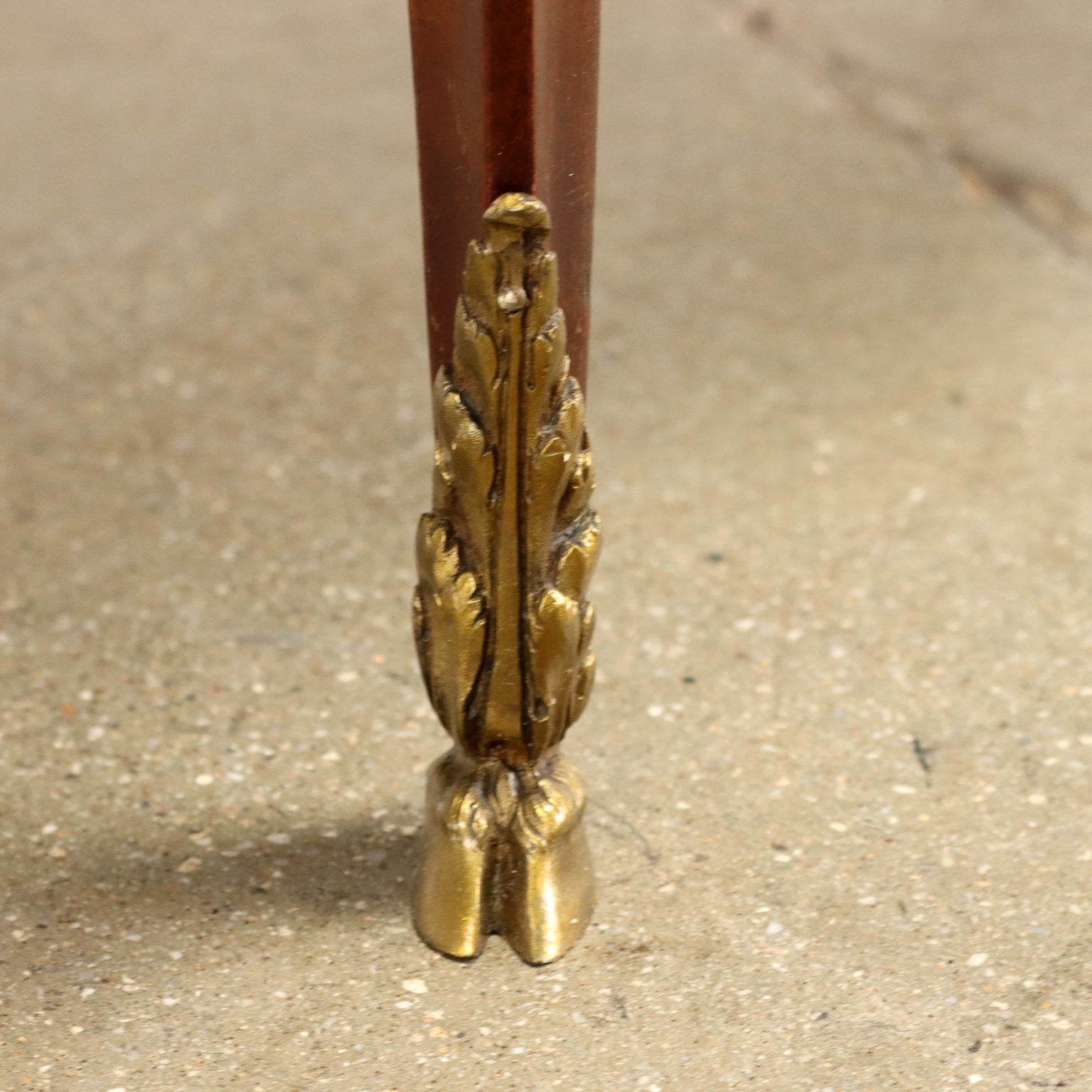  | Antiques  Side & Coffee Tables