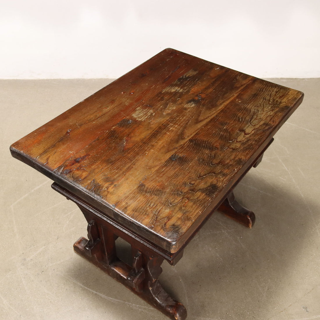  | Antiques  Side & Coffee Tables