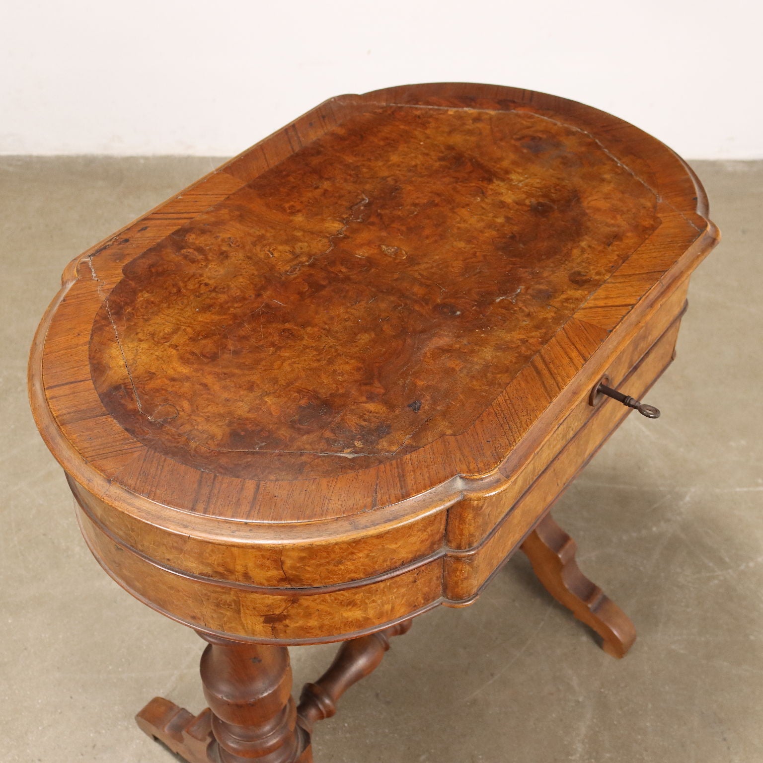  | Antiques  Side & Coffee Tables